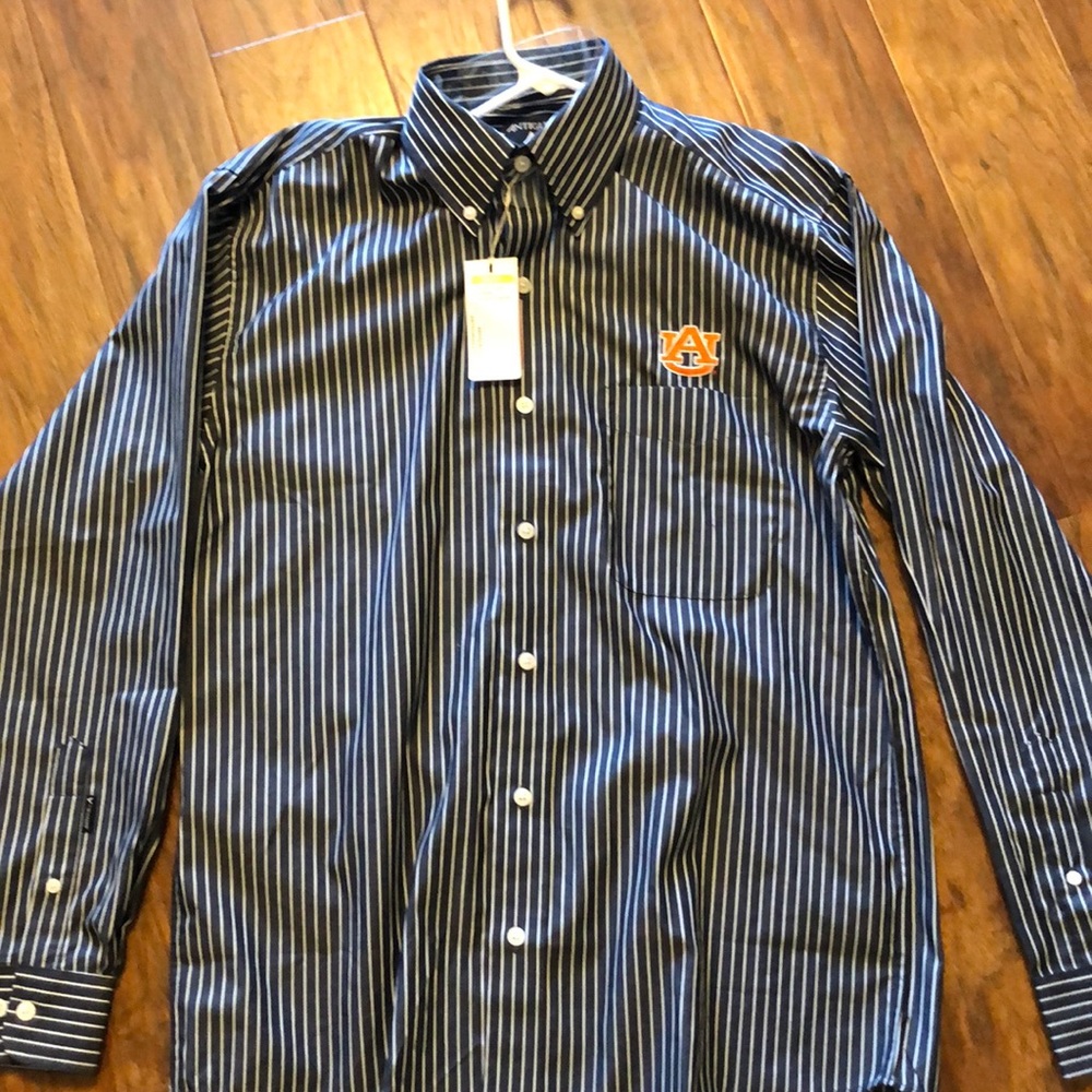 AUBURN UNIVERSITY Small long sleeve shirt